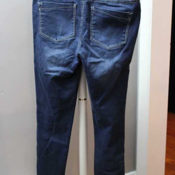 Express Jeans - Picture 3 of 6